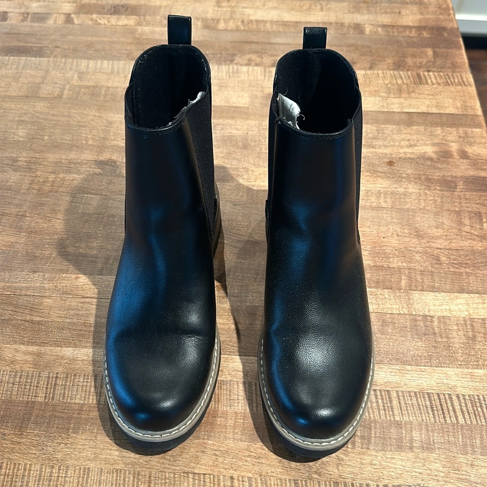 Black boots
